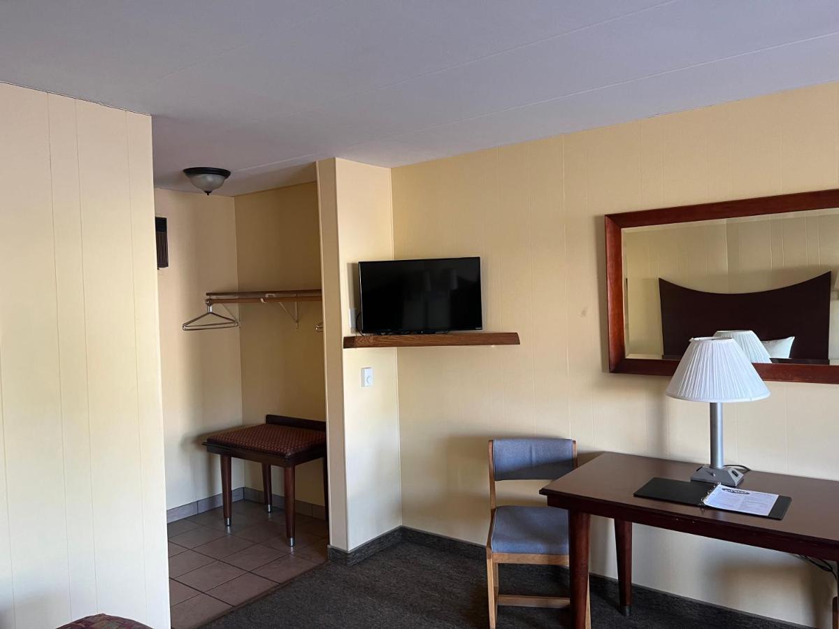 All Star Inn & Suites Wisconsin Dells Exterior photo